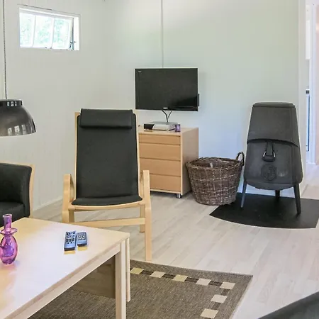 Gorgeous In Aakirkeby With Wifi Vester Somarken